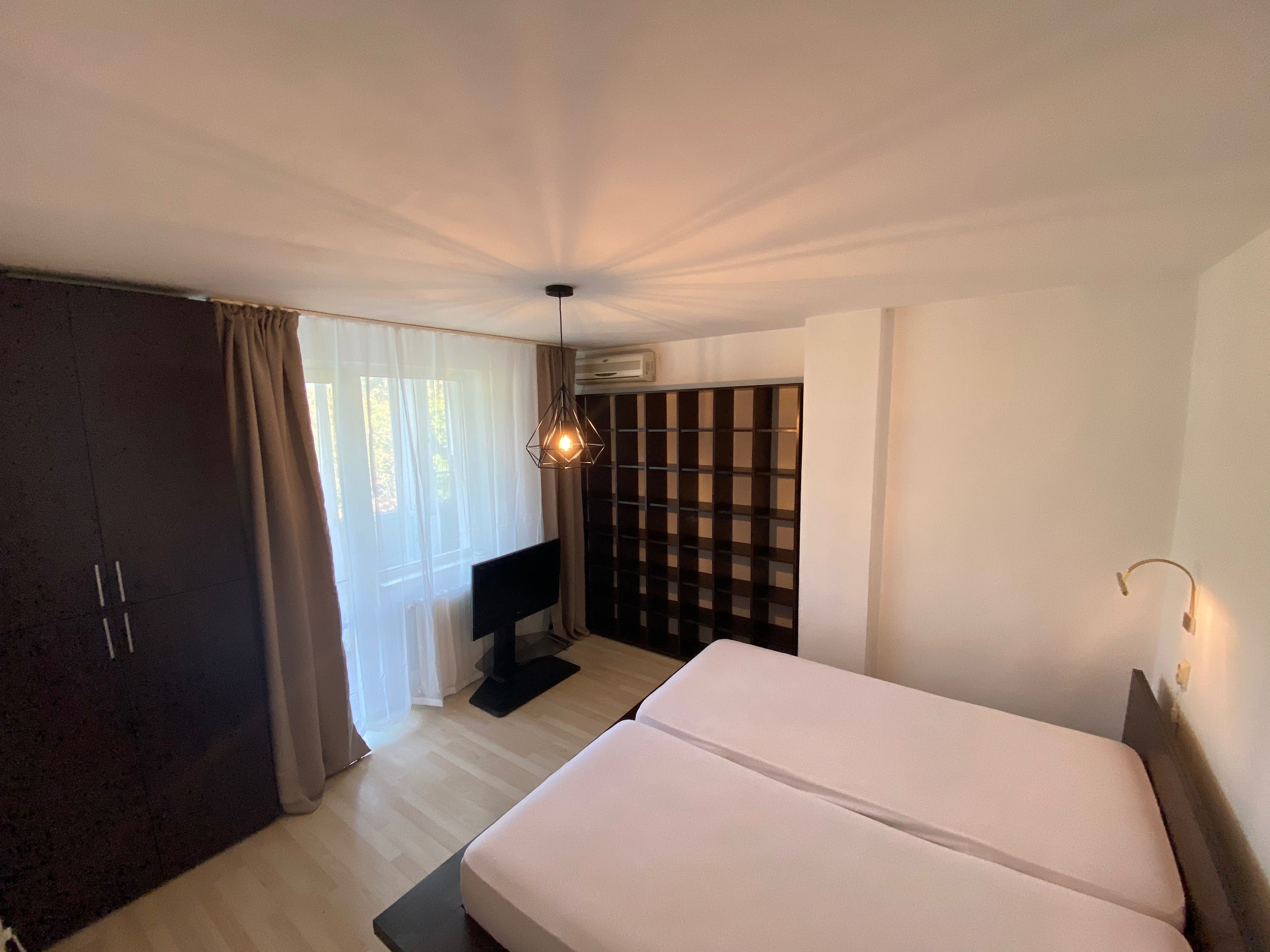 FARA COMISION- Închirierez  ULTRACENTRAL 3 camere - Spitalul Mare