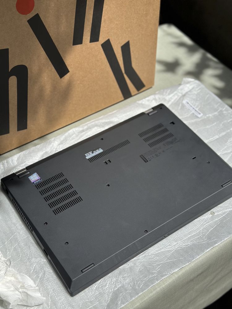 Laptop Lenovo ThinkPad T590