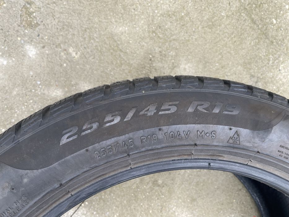 255/45/19 Pirelli Sottozero 3