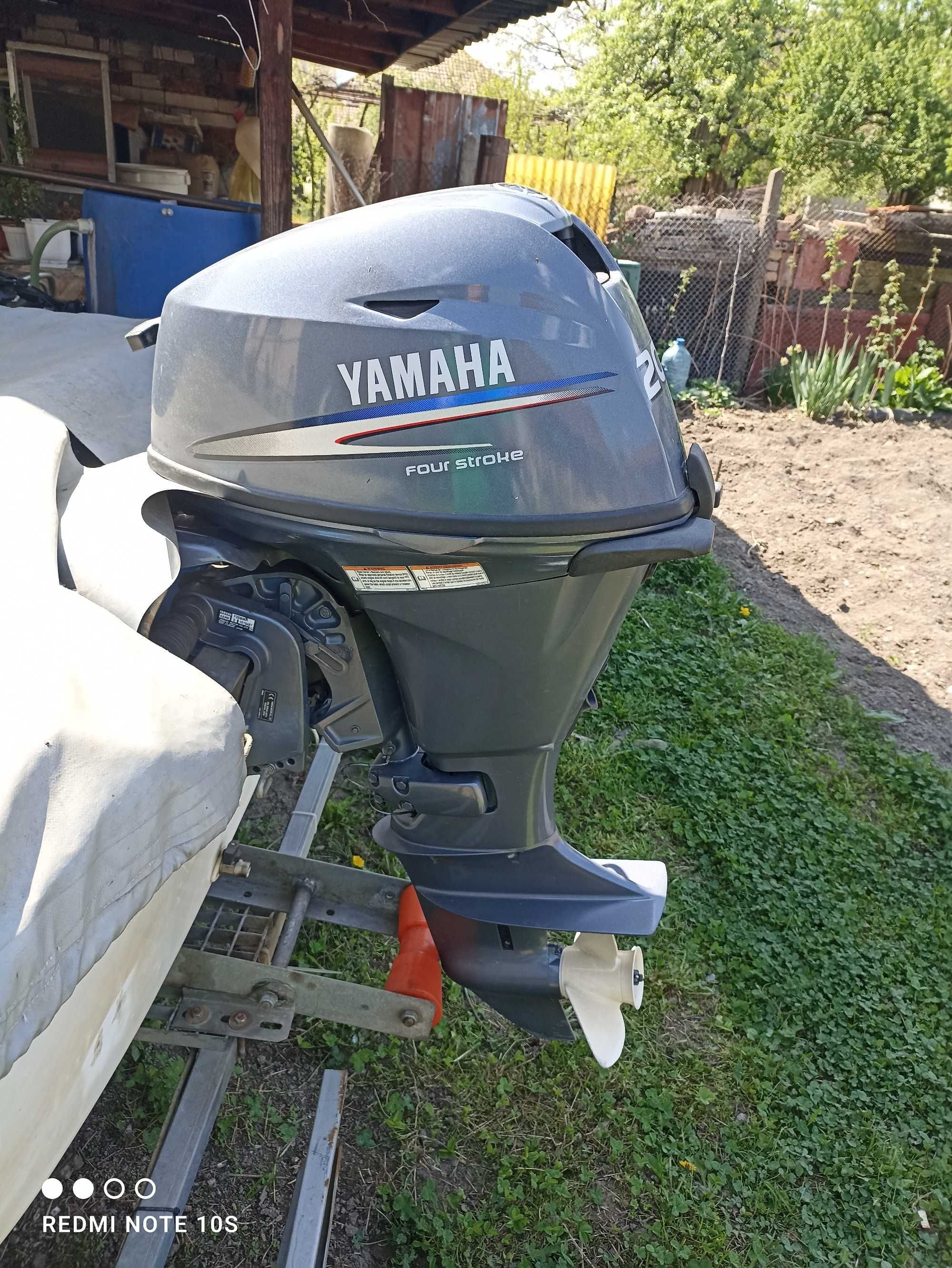 Извънбордов двигател Yamaha 20 к.с.