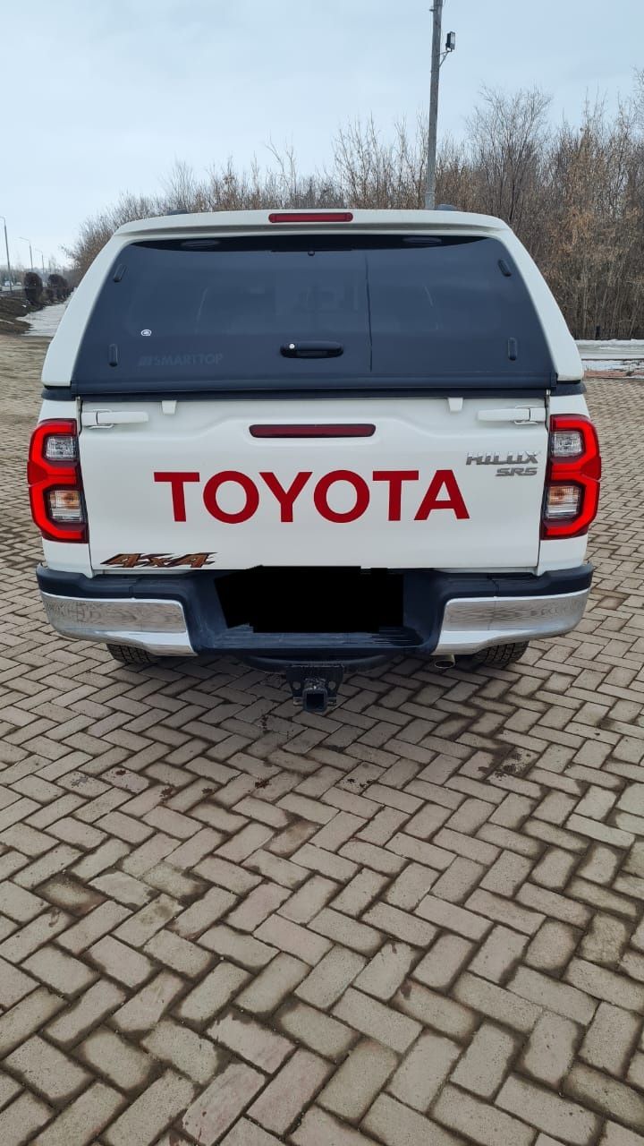 Продам TOYOTA HILUX (Тойота Хайлюкс) 2022