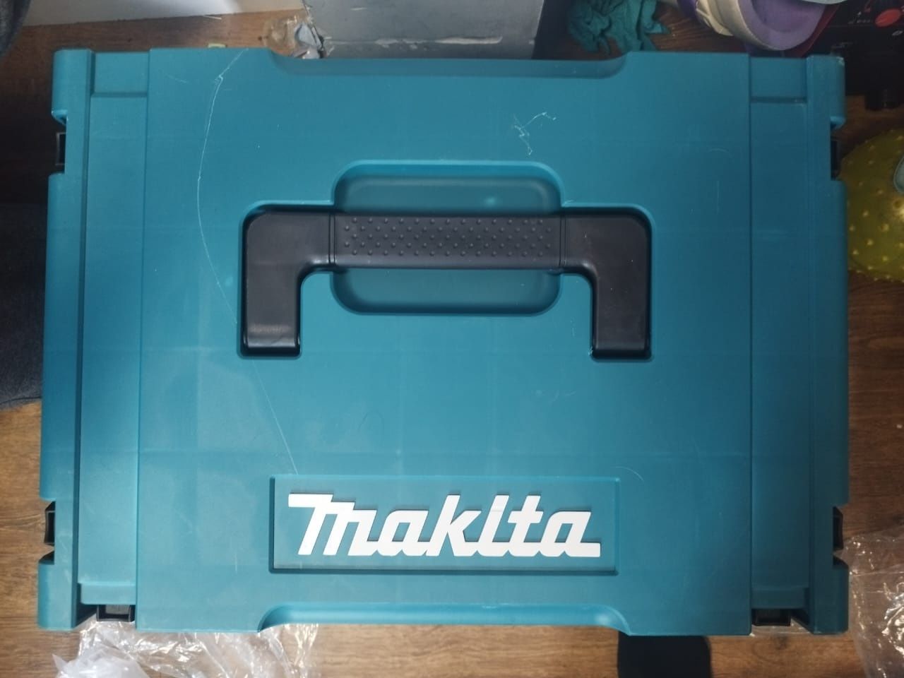 Продам набор инструментов 5в1 Makita