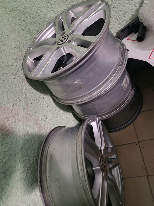 Джанти 5x112 18 ET35 8J Vw audi