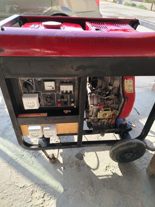 Dvijok 380v 220v qisayam buladi.