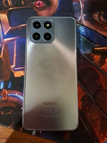 Продам или обменяю Honor X6
