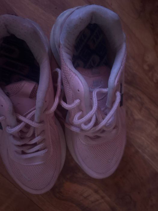 Nike обувки 20 лева