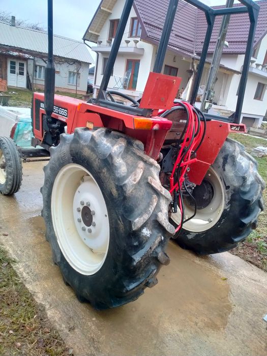 Vând fiat new Holland