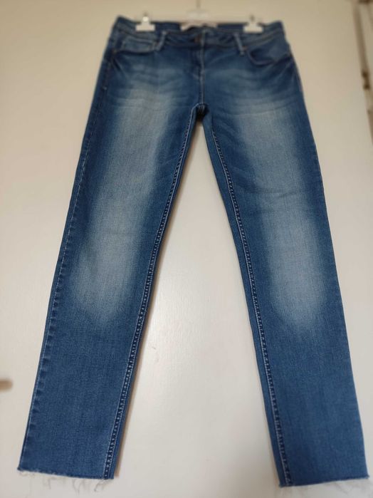 Нов панталон за офис H&M и още удобни панталони 9-35 лв.