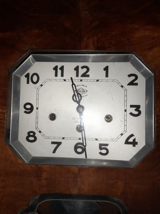 Vând ceas mecanic cu pendul