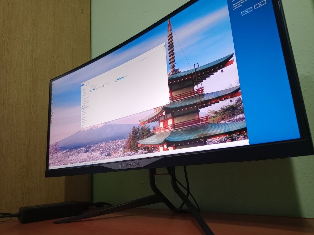 Alienware X51 r2 + Acer PREDATOR X34A + Logitech G935