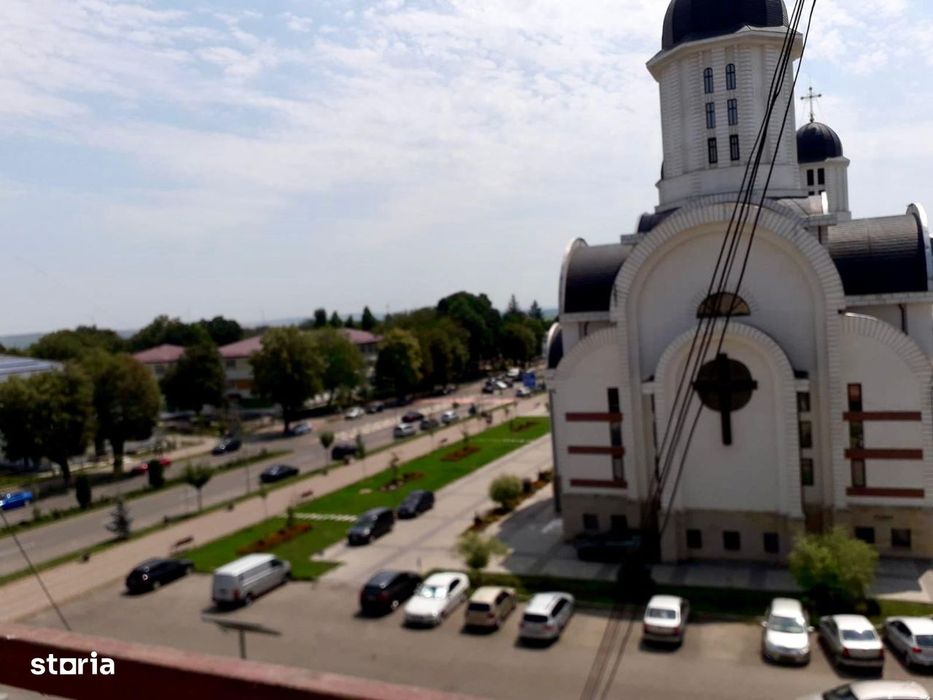 Apartament 3 camere decomandat Pascani ultracentral