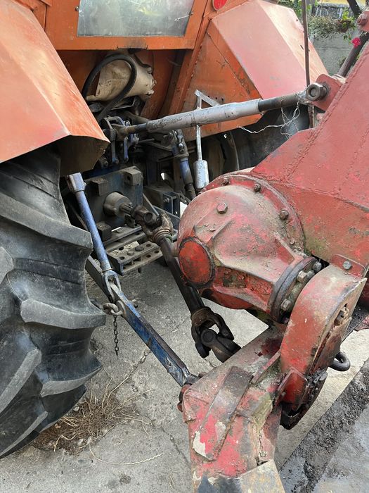 Vând troliu foriester