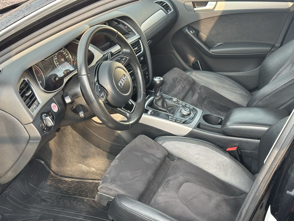 Audi A4,Diesel,2012,Facelift,S line