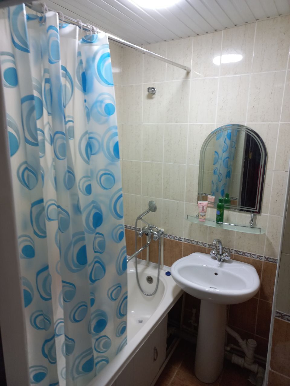 Сдам в аренду  1-ком в центре, 400