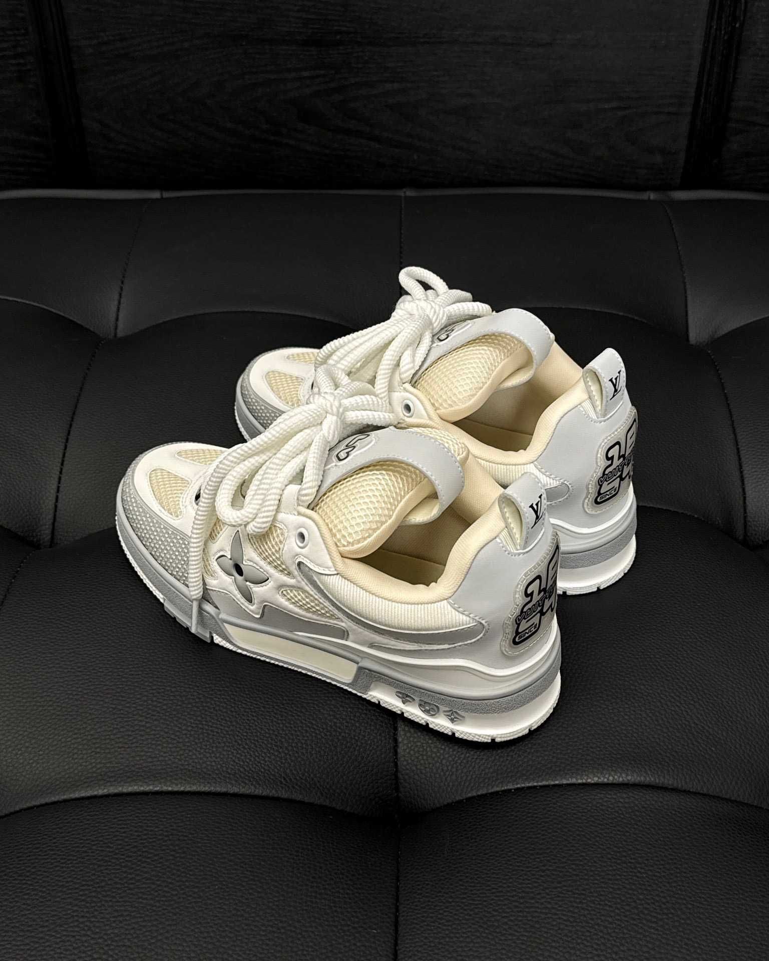 Adidasi Louis Vuitton Skate premium