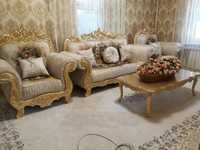 Комплект мягкой мебели Кавказ.Можно также сделать из сусального золота