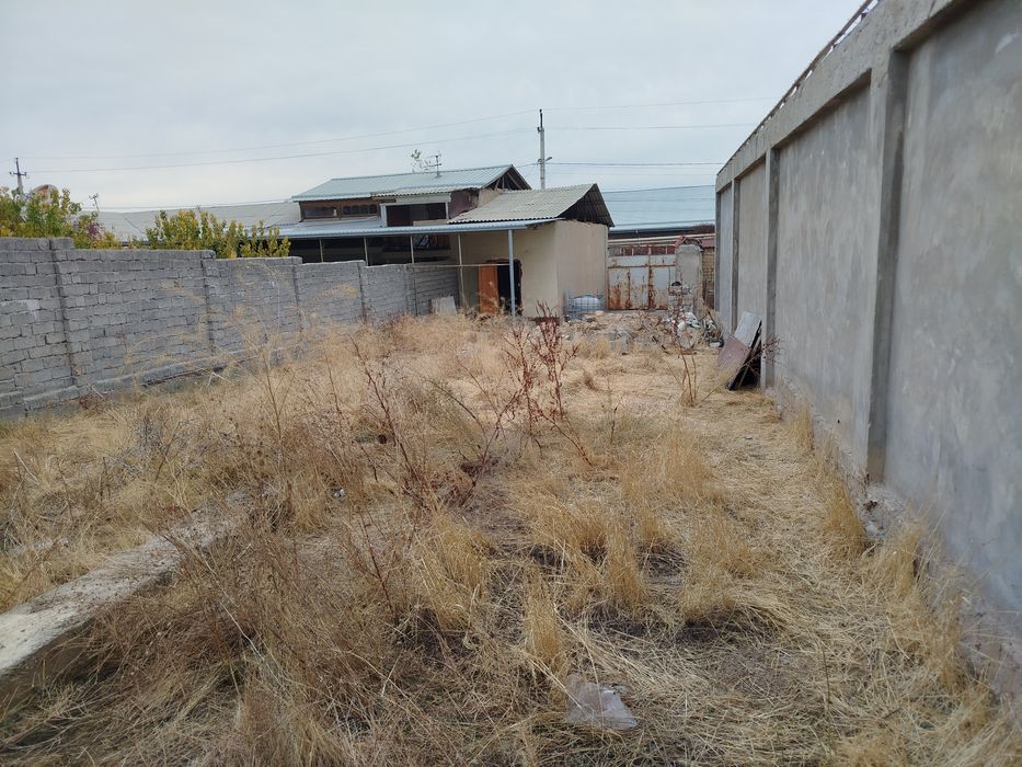 Ташкент тумани Сарке махаллада үй сотилади