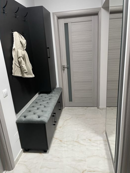 Vand Apartament Cu 3 Camere