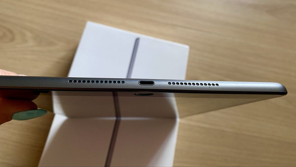 Ipad 8th Gen 32 GB