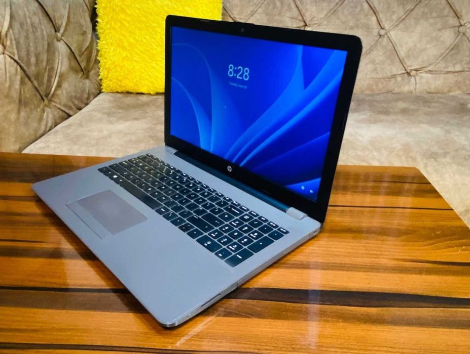 Laptop HP 16" i7-7500U 16GB RAM UHD620 256GB