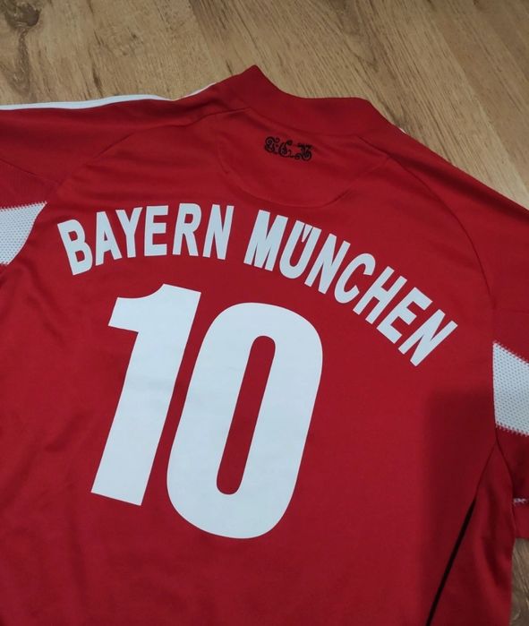 Tricou Adidas Bayern München mărimea 176cm (S)