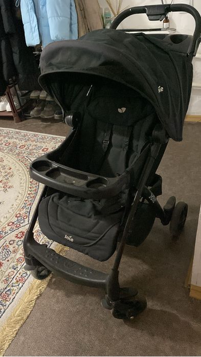 Продам  прогулочную коляску