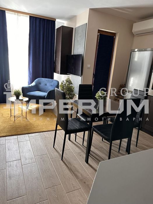 Дава се под наем Тристаен апартамент в Варна, Окръжна болница - 90 кв.м за 714 € - Снимка #2