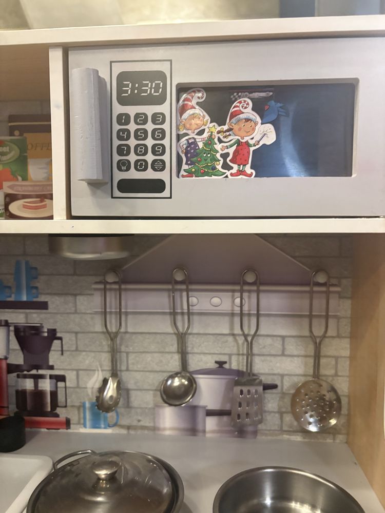 Детска дървена кухня