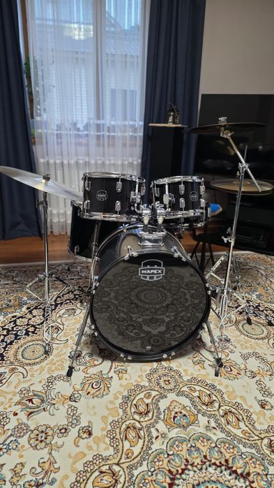 Барабанную установку продам