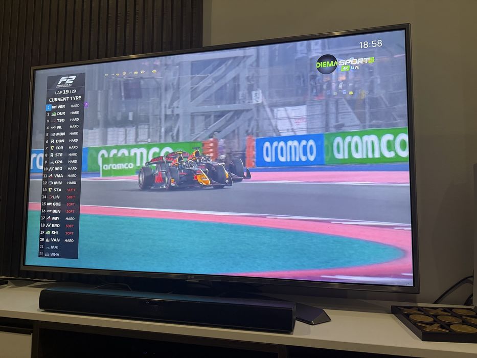 Телевизор LG 55 инча