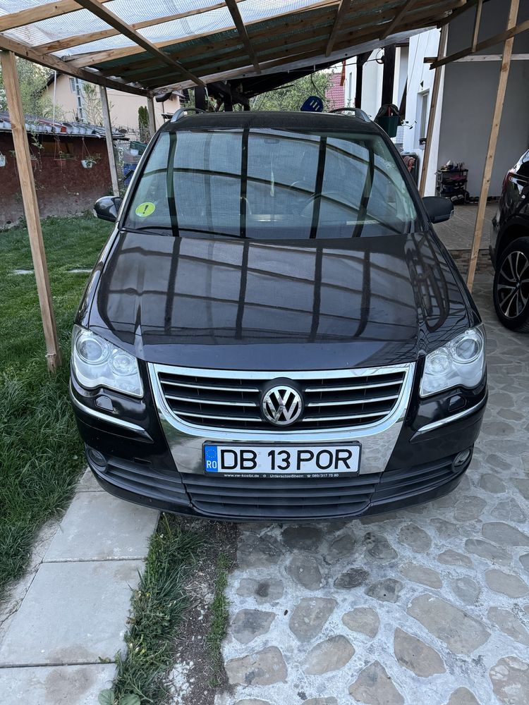 Volkswagen Turan nu jucărie