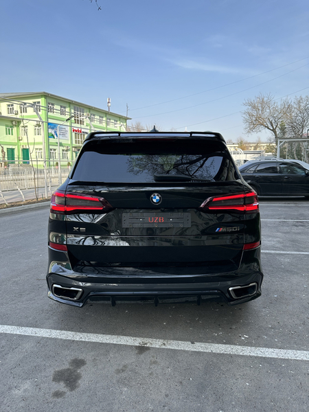 Bmw X5 M50i Twin-Turbo