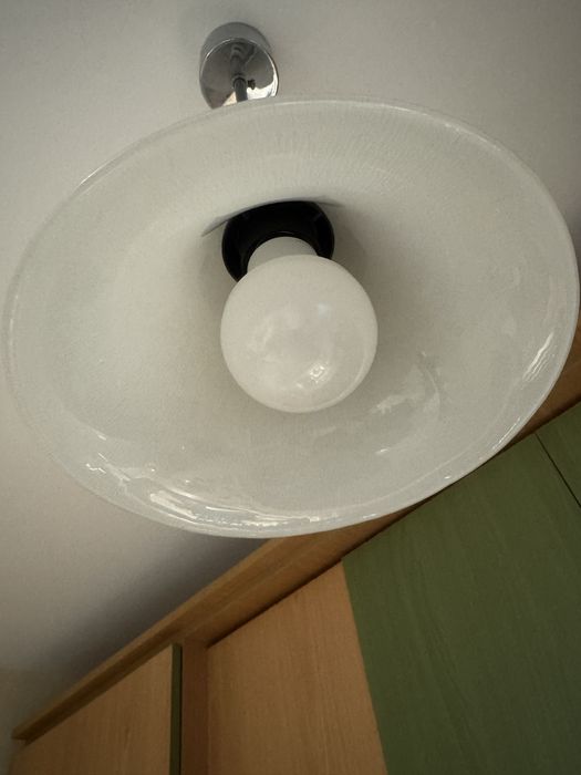 Лампи- абажури 2 бр с крушките, общо за 14.99