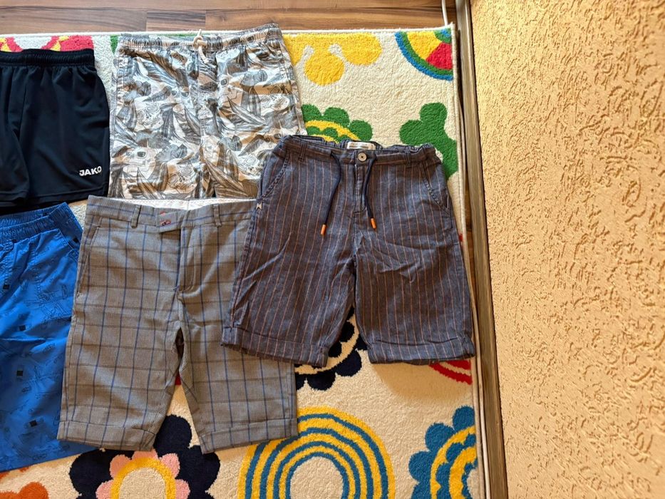 Pantaloni scurti vara