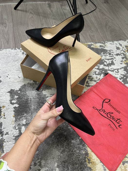 Sandale-Pantofi Louboutin-piele naturală 100%POZE REALE