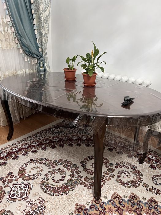 Продам стол с стульями