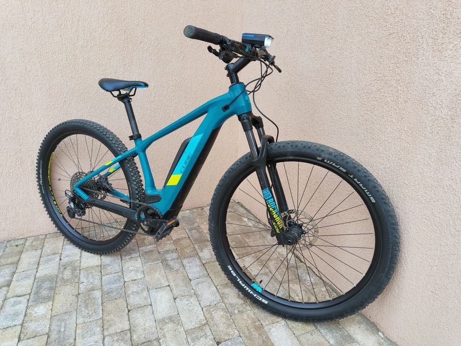 Bicicleta electrica CUBE in stare perfecta
