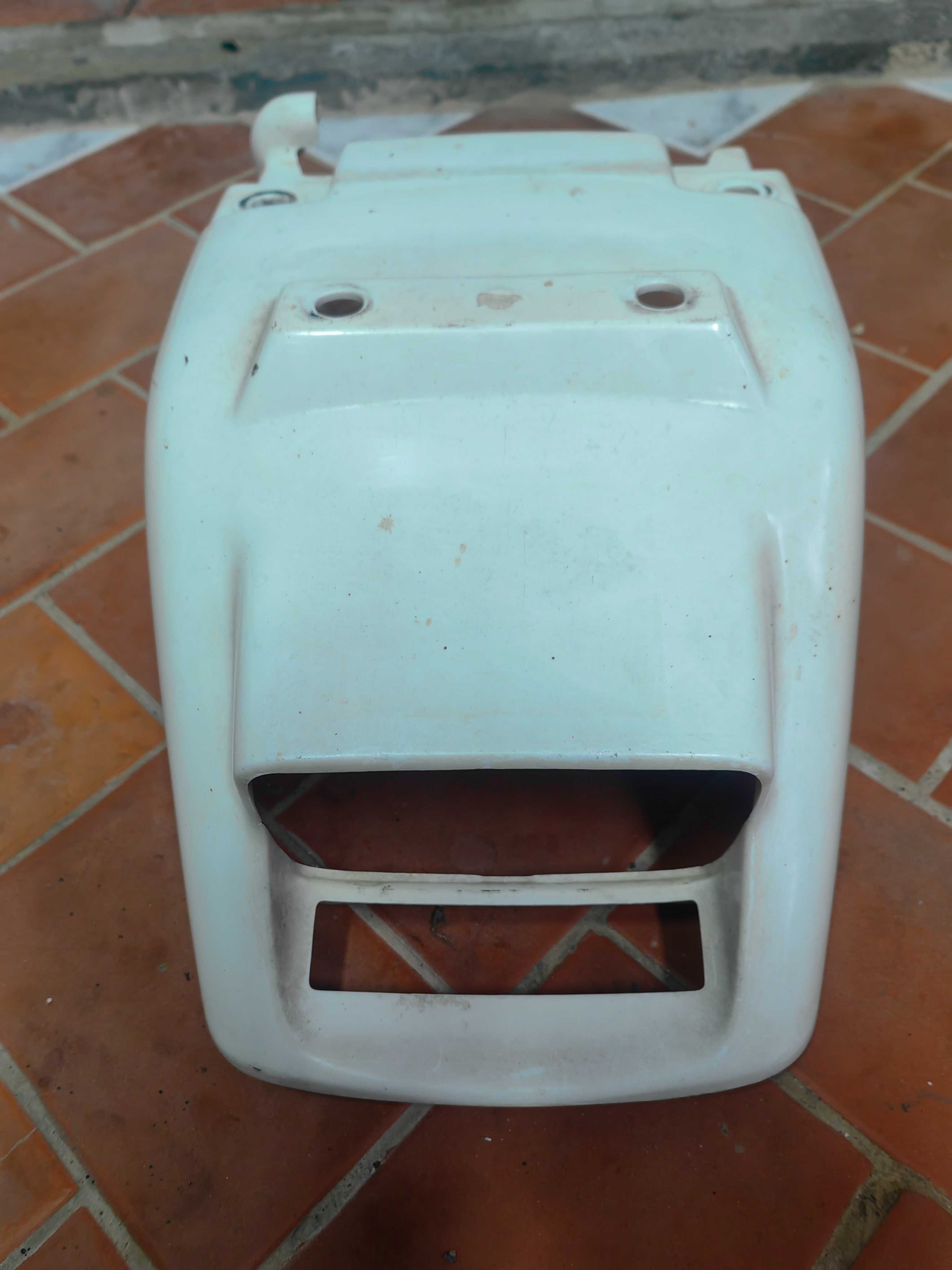 Заден калник Honda Africa 750 RD07