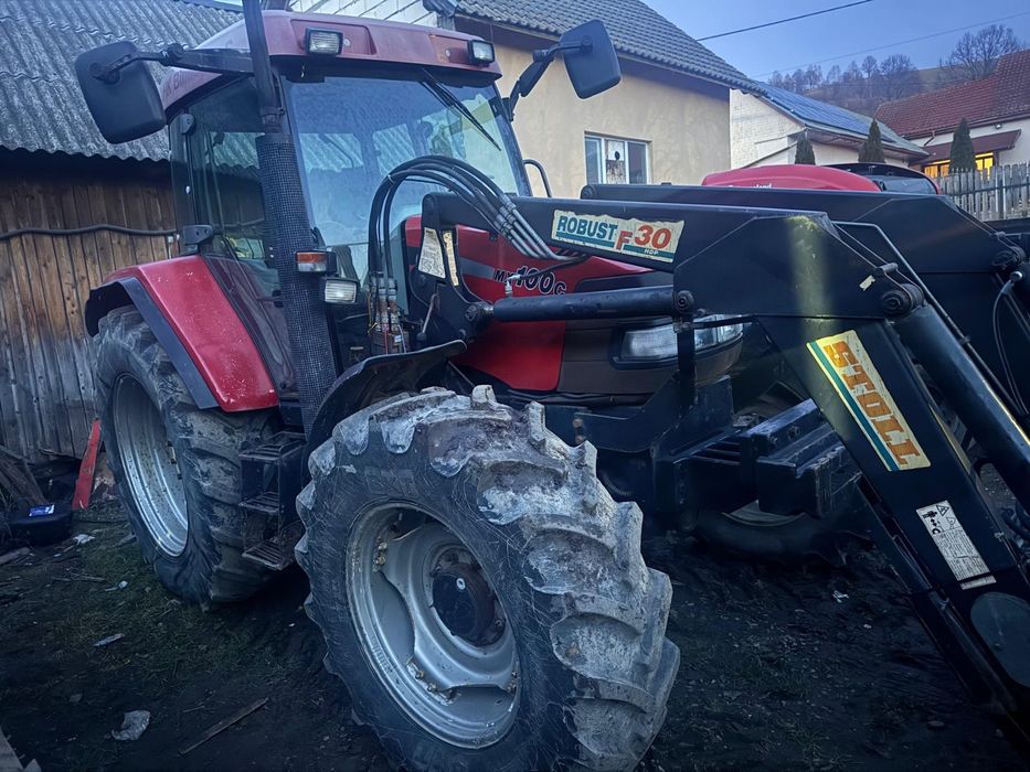 Vând tractor CASE MX10O C