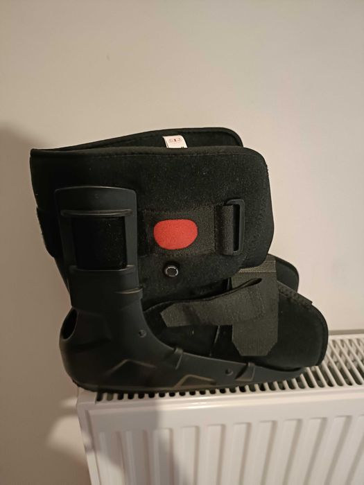 Orteza de plastic pentru glezna Tip-28 cm M ANTAR AT53008M