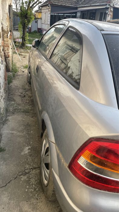 Opel astra G 2 usi 1.6 benzina