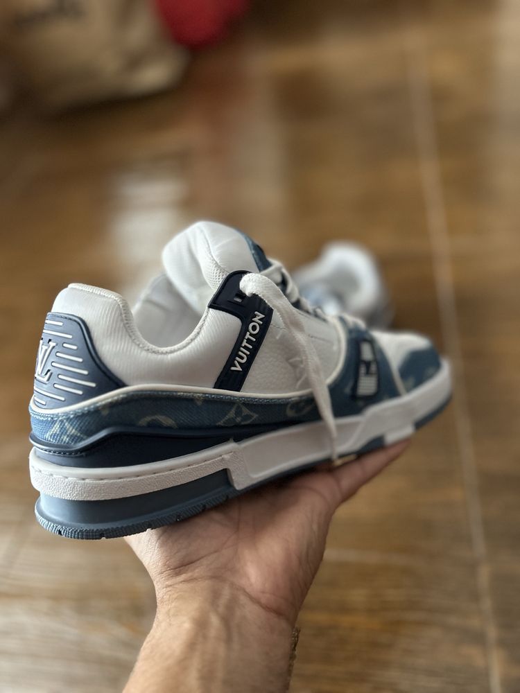 Vand adidasi Louis Vuitton Trainer Blue