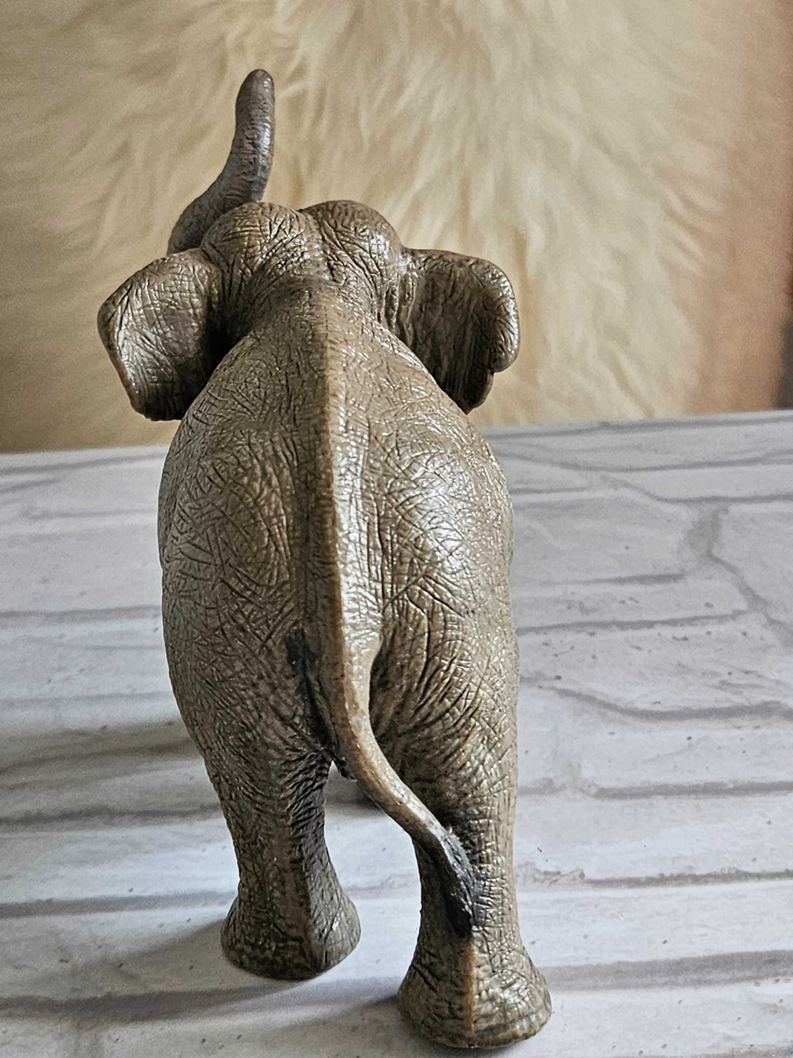 Figurină  Elefant asiatic  Mascul Schleich 14653