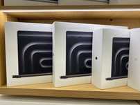 MacBook Pro 14 inch 24GB /1tb SSD M4