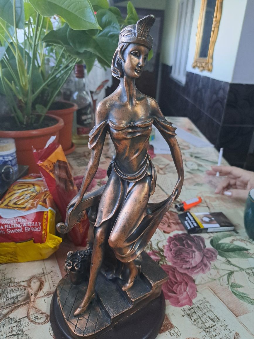 Statueta din bronz