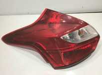 Stop stanga aripa (cu defect) Ford Focus 3 (2011-2015) bm51-13405-a