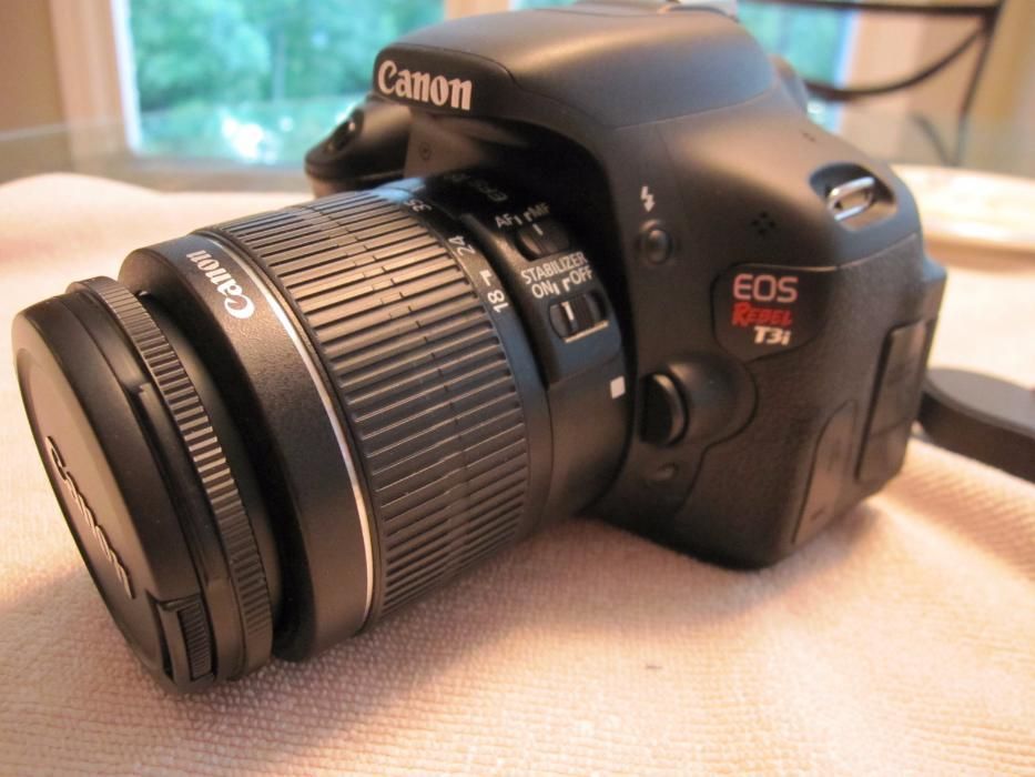 Фотоаппарат зеркальный Canon 600D (T3i) Япония.
