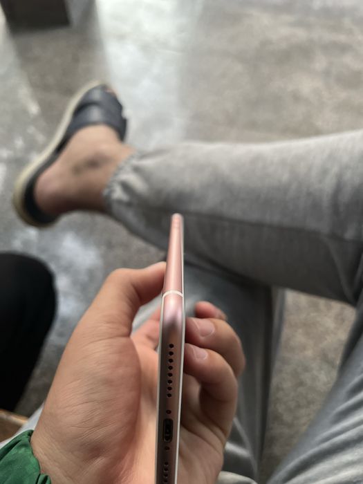 Iphone 7+ sotiladi