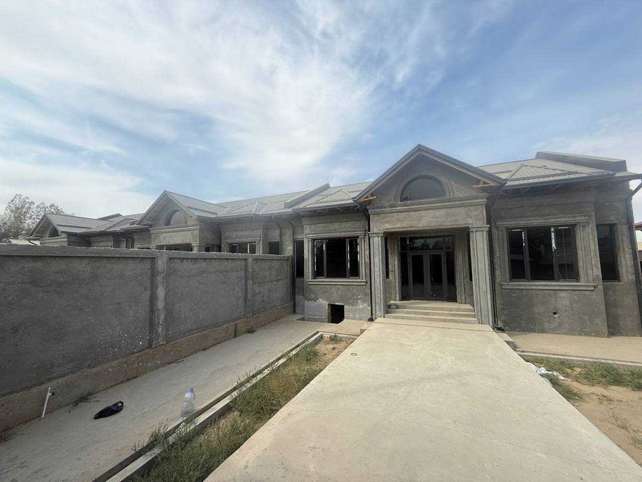 Уй сотилади 3сотих 5хонадан 3та ёнма ён