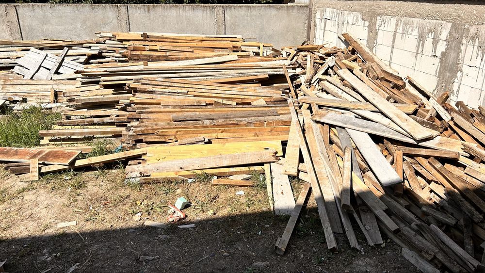 Lemne noi folosite in constructie sipci si dulapi